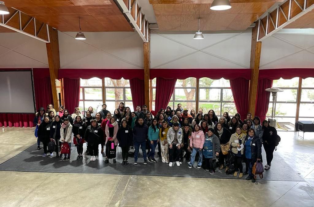 Miembros del proyecto Fondecyt realizan jornada de desarrollo emocional de autocuidado con el Servicio Local de Barrancas